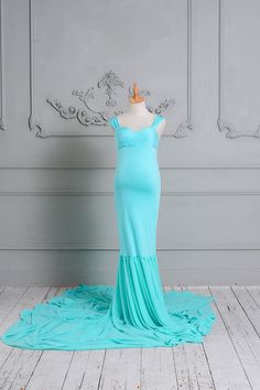 Front view of a sky blue one-shoulder satin maternity dress Fitted Sleeveless Maternity Dress, Fitted Sleeveless Maternity Maxi Dress, Fitted Maternity Maxi Dress, Pregnancy Gown, Maternity Photoshoot Dress, Tulle Maternity Dress, Dress For Photoshoot, Lingerie Nightgown, Maternity Gown