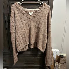 Pacsun Sweater Little Bit Cropped Never Worn New With Tags Size Xl Pacsun Clothes, Pacsun Outfits, Pacsun Sweater, Pacsun Sweaters, Tan Sweater, Pacsun, Colorful Sweaters, Sweaters For Women, V Neck