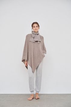 The LISE poncho is a casual poncho in plain knit, with a slightly V-shaped neckline. Many colors from which to choose to coordinate with your wardrobe. 100% Cashmere Please refer to our How to Care for your Cashmere notes for the proper care of your cashmere. Soap Nuts, Industrial Machine, Wet Towel, Dried Lavender, Steam Cleaning, Grey Light, Dry Cleaners, Out Of Shape, Fabric Softener