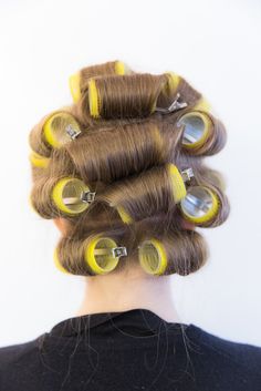 Master the Royal Blowout at Home With Tips From Kate Middleton's Hairdresser Kate Middleton Hairstyle Tutorial, Kate Middleton Blowout, Kate Middleton Hair Tutorial, Hair Stretching, Kate Middleton New Hair, Curly Blowdry, Blowout At Home, Magic Hair Curlers, Rollers Hair