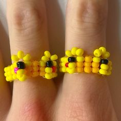 Duck rings! Message me for a custom order! These are made from seed beads and stretchy string(: Duck Ring, Beaded Rings, Rings Statement, Seed Beads, Statement Rings, Seeds, Jewelry Rings, Beads, Etsy Uk