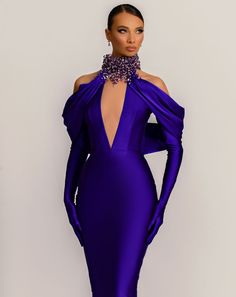 Introducing the Dahlia Elegant Long Sleeves Purple Evening Dress, a stunning addition to any special occasion wardrobe. Featuring long sleeves for a sophisticated touch and a beautiful purple hue, this dress exudes elegance and grace. Perfect for formal events, weddings, or any celebration, this dress will make you feel confident and beautiful. Fairytale Couture, Pageant Dresses For Women, African Wear For Women, Blue Evening Dress, Purple Evening Dress, Xxxl Dress, Gaun Fashion, Blue Evening Dresses, Miss Dress