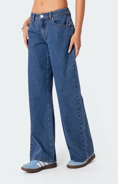 Cute Jeans For Winter, Cute Bottoms For Women, Jeans Dark Wash, Jeans For Short People, Edikted Low Rise Jeans, Barrel Jeans, Raelynn Washed Low Rise Jeans Edikted, Best Lowrise Baggy Jeans, Cheap Fitted Low-rise Jeans