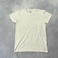 Women’s Xl American Apparel 100% Cotton White T-Shirt. Like New, Never Worn. Measurements: Shoulder-15.5” Sleeve-6” Length-25” Hem-18” Everyday Plain White Shirt, Basic White Shirt For Everyday, Basic Pre-shrunk Everyday Shirt, Plain White Cotton Tops, White Plain Cotton Tops, Basic White Cotton Shirt, Plain White Simple T-shirt, Simple White Plain T-shirt, Plain White Cotton T-shirt