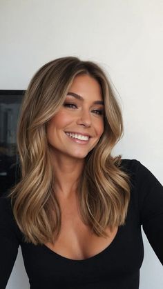 Jen Affleck Hair, Soft Bronde Balayage Brunette, Natural Beige Hair, Blonde Low Lights On Brown Hair, Haircolor Ideas 2020, Old Money Dirty Blonde Hair, Dirty Blonde Hair With Brown Highlights, Dirty Blonde Fall Hair, Autum Hair 2024