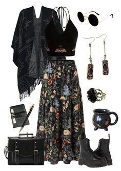 Cool Neutral Outfits, Small Chest Female Outfits, Goth Casual Outfits Summer, Dark Arcadia Aesthetic Clothes, Southern Goth Fashion, Street Boho Style, Pirate Core Outfits Casual, Whimsical Gothic Outfits, Witch Aesthetic Fashion Outfit