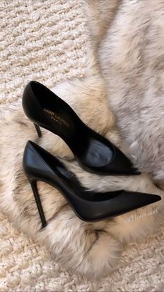 Heels Aesthetic, Ysl Heels, Heels Classy, Fancy Shoes, Cute Heels, Girly Shoes, Shoe Inspo