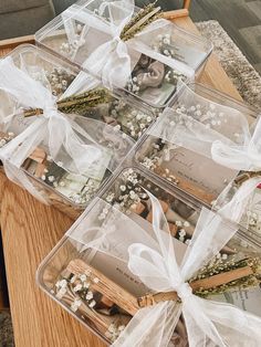 minimal bridesmaid proposal box idea Non Bridesmaid Proposal, Bridalmaid Gifts, Wedding Bridesmaid Ask Proposals, Bridal Party Gift Box Ideas, Bridesmaid Box Idea, Wedding Bridesmaid Boxes Gift Ideas, Gift Box Wedding Ideas, Bridesmaid Stuff