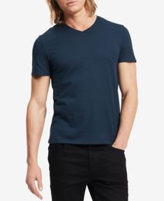 Calvin Klein Men's Slim Fit V-Neck Textured Tee - Black 2XL Merino Sweater, Calvin Klein Men, Men Shirt Style, Slim Fit Shorts, Slim Fit Men, Black Denim