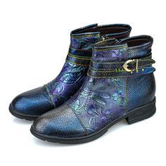 These flat ankle boots showcase an exquisite dragonfly embossed pattern on the upper, adding a touch of natural charm to your footwear collection. The boot's toe is crafted with a combination of faux crocodile texture and metallic material, adorned with twinkling star-like sequins that shimmer brilliantly in the light.  Crafted with meticulous attention to detail, these boots not only display a beautiful dragonfly debossed design but also prioritize your comfort. The soft insole ensures warm cushioning with every step, while the ultra-soft thermal lining keeps your feet cozy and snug, making them the perfect choice for chilly weather.   Material:   ✅Upper: Cowhide leather   ✅Lining: Plush and supple short faux fur   ✅Outsole: Wear-resistant rubber   ✅Insole: Irremovable leather-covered lat Bohemian Boots, Beautiful Dragonfly, Crocodile Texture, Flat Ankle Boots, Real Leather Boots, Shoes Purple, Embossed Pattern, Popular Shoes, Twinkle Star