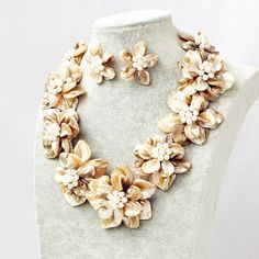 "Material:Natural shell, Natural freshwater pearl Bead size: 6-7-8mm, 13*18mm,15*20mm Necklace size: 18\" + 2\" extension chain Color: as show Packing: Beautiful Pouch All items in my shop are made to order. . Most of the time it takes 1-3 business days but can be longer at times and for larger orders. If you want to order of different style. Please contact me . ----------------------------------------------------- Please feel free to convo me should you have any question! Thank you! :)" Beige Pearl Necklace Gift, Pearl White Shell Jewelry Gift, Elegant Shell For Jewelry Making, Cream Shell Jewelry For Gift, Cream Shell Jewelry For Gifts, Pearl White Flower Shaped Pearl Jewelry, Beige Shell-shaped Jewelry For Gifts, Beige Shell Jewelry For Gifts, Pearl Necklace Choker