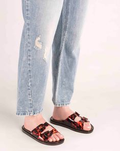 Wide Slide – Melissa Vegan Jelly, Punk Love, Punk Movement, What A Girl Wants, Fisherman Sandals, Birkenstock Mayari, Famous Fashion, Jelly Shoes, Buckle Shoes