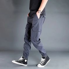 Applicable Season: Spring and Summer Pant Style: Cargo Pants Style: Casual Thickness: midweight Waist Type: MID Decoration: none Gender: MEN Item Type: full length Closure Type: Elastic Waist Fabric Type: Broadcloth Length: full length Front Style: Flat Fit Type: regular Sweatpants Cargo, Sport Trousers, Cargo Pants Style, Military Cargo Pants, Style Cargo Pants, Casual Sweatpants, Men Pants, Style Cargo, Sports Trousers