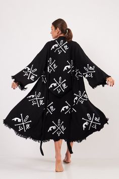 Ethnic Caftan Kimono Robe Dressing gown Boho Cover Up - Etsy 日本 Bohemian Black Long Robe, Bohemian Long Black Robe, Black Long Bohemian Robe, Long Black Bohemian Robe, Bohemian Black Robe With Kimono Sleeves, Black Bohemian Robe With Kimono Sleeves, Bohemian Wrap Robe For Home, Long Printed Robe For Loungewear, Printed Long Sleeve Festival Robe