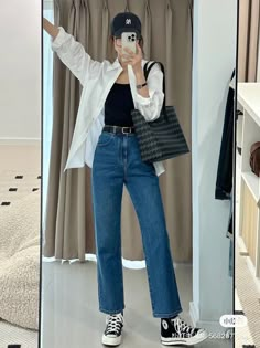 Daily Work Outfits, Modest Pants Outfits Jeans, Simple Ootd Casual, Corean Style Outfits, Korean Outfits Spring, Jeans Hijab Outfit, Ootd Casual Simple, Korean Simple Outfits, Jeans Outfit Hijab