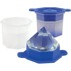 two plastic containers with lids on them and one has an upside down pyramid shaped lid