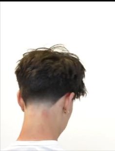 Hair Big Forehead, Hair Tips For Men, Fade Haircut Curly Hair, Taper Fade Curly Hair, Low Taper