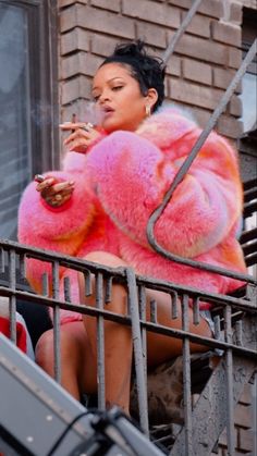 Bad Girl Riri, Rihanna Street Style, Rihanna Love, Rihanna Outfits, Rihanna Looks, Rihanna Riri