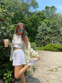 Beach Outfit Modest, Summer Outfit Style, Vintage Summer Outfits, Hot Weather Outfits, Summer School Outfits, Modest Summer Outfits, Europe Outfits, Outfit Inspo Summer, Italy Outfits