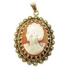 Vintage 14 Karat Yellow Gold Cameo Pendant. This cameo pendant features a lovely lady in profile framed in beautifully detailed 14K yellow gold. Size: 25 mm x 18 mm (actual pendant) Weight: 2.5 dwt. / 3.9 gr. Acid tested for 14K gold Very good condition, professionally polished. Edwardian Diamond Ring, Object Reference, Oval Cut Diamond Rings, Art Deco Sapphire Ring, Ruby Ring Gold, Gold Pearl Ring, Art Deco Bracelet, Gibson Girl, Opal Ring Gold