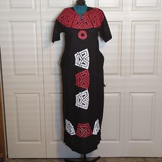 Adire Tie And Dye Women's Summer Danshiki Long Gown Size L Kampala Dress. This Adire Women Long Gown Is Home Made Tie And Dye Made From A Quality Material With A Great Design To Give You That Classic Look. Measurements Laid Flat On The Floor Are: Length:58" Waist: 22.5"" Sleeve:10.5" Please Ask Any Questions You Might Have About The Dress. Thanks For Viewing. Hand Wash Only Traditional Batik Print Short Sleeve Maxi Dress, Traditional Batik Print Maxi Dress With Short Sleeves, Black Bohemian Dress With Traditional Patterns, Black Maxi Dress With Batik Print, Black Cotton Dress With Batik Print, Black Bohemian Batik Print Dress, Black Bohemian Dress With Batik Print, Black Cotton Maxi Kaftan, Traditional Black Maxi Dress With Short Sleeves