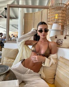 insta: angelicalivolti Bod Goals, Digital Pics, Beach Inspo, Inspo Pics, Goddess Energy, Summer Mood, Soft Feminine, Vacation Outfit, Positive Quotes For Life