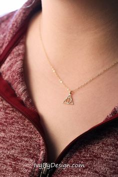 Danty Necklace, Deathly Hallows Necklace, Harry Potter Necklace, Stile Harry Potter, Harry Potter Accessories, Harry Potter Jewelry, Starburst Necklace, Star Pendant Necklace, Necklace Ring