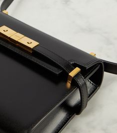 Elegant Square Flap Bag With Branded Hardware, Luxury Flap Bag With Turn-lock Closure For Daily Use, Modern Box Bag With Branded Hardware For Office, Modern Office Box Bag With Branded Hardware, Luxury Business Box Bag With Branded Hardware, Luxury Box Bag With Branded Hardware For Office, Formal Square Box Bag With Branded Hardware, Luxury Formal Flap Bag With Turn-lock Closure, Luxury Rectangular Box Bag With Metal Hardware