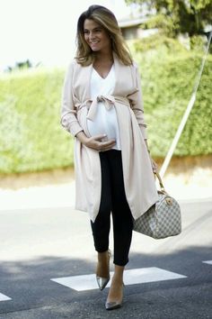 Spring Chic Pregnancy Style, Pregnant Outfit, Baby Bump Style, Spring Maternity, Preggo Fashion, Maternity Chic, Cute Maternity Outfits, Stylish Maternity Outfits, Pregnancy Looks