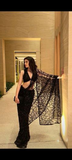 Simple Saree Designs, Trendy Outfits Indian, Saree Style, Fancy Sarees Party Wear, Traditional Indian Dress, Desi Fashion Casual, Saree Designs Party Wear, Salwar Kamiz, Indian Fashion Saree