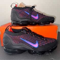 Nib Women’s Nike Vapor Max Nike Sb Women, Pink Tennis Shoes, Nike Vapor Max, Nike Vapormax Flyknit, White Athletic Shoes, Nike Air Max 2090, Vapor Max, Spike Shoes, Top Sneakers Women