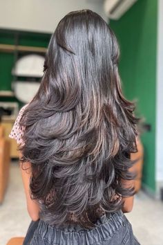 #summerhaircutformen#summerhaircutforlonghair#summerhaircutsmediumlength#summerhaircutlong#summerhaircutforbrunettes#stepbystephairstyles#stepbystephairstylesformedium#stepbystephairstylesforlonghair#stepbystephairstylesforshorthair#stepbystephairstylesformediumeasy#stepbystephairstylesdrawings#stepbystephairstyleseasy#stepbystephairstylesformediumhair#stepbystephairstylesshorthair#stepbystephairstylesforkids#stepbystephairstylesenglish#stepbystephairstylesbun#pixiehaircut#pixiecuthair#pixiecuts Step Cut Hairstyle, Volume Haircut, Wavy Layered Hair, Straight Layered Hair, Waist Length Hair, Extra Long Hair, Long Layered Haircuts, Long Layered Hair