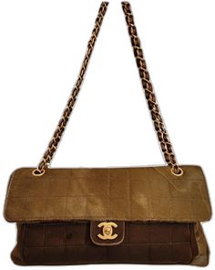 Condition Hair, Classic Chanel, Knit Pattern, Knit Patterns, Brown Gold, Chanel Classic, Gold Hardware, Chanel, Shoulder Bag