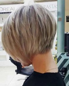 Stacked Hair, Chin Length Hair, Bob Haircut For Fine Hair, Messy Short Hair, Edgy Short Hair, Short Hairstyles For Thick Hair, Short Choppy Hair, Short Bob Haircuts