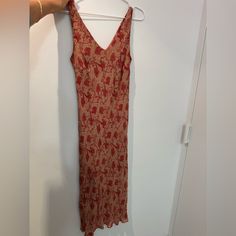 Fits Like A Size 6 Red Sheath Dress For Summer, Red Silk Midi Dress With Floral Print, Red Sheath Maxi Dress For Summer, Red Floral Print Sheath Dress, Red Sheath Maxi Dress For Spring, Red Sleeveless Silk Midi Dress, Red Lined Midi Sundress, Red Lined Sundress Midi Dress, Red Sundress Midi Dress With Lining