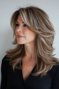 Front Face Framing Layers, Long Hair With Highlights, Very Layered Hair Medium, Very Layered Hair, Layered Hair Medium, Medium Length Hairstyles For Women, Medium Length Layered Haircuts, Layered Haircuts For Women, Flattering Hairstyles