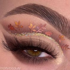 Makeup Looks For Thanksgiving, Make Up Looks Tutorials, Thanksgiving Makeup Look, Thanksgiving Makeup Looks, Brow Goals, Cute Makeup Ideas, Thanksgiving Makeup, Wing Eyeliner, Plouise Makeup