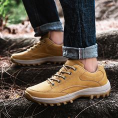 Men Microfiber Leather Non Slip Soft Sole Outdoor Hiking Shoes Color: Black,Yellow Closure Type: Lace-up Feature: Soft,Slip Resistant Size: US 10.5,US 8,US 9,US 10,US 11,US 12,US 11.5,US 7.5,US 8.5,US 6.5 Shoes Type: Hiking Shoes Upper Material: Microfiber Outsole Material: Rubber Precise details: Description: Color:Black,Yellow Closure Type:Lace-up Feature:Soft,Slip Resistant Size:US 10.5,US 8,US 9,US 10,US 11,US 12,US 11.5,US 7.5,US 8.5,US 6.5 Shoes Type:Hiking Shoes Upper Material:Microfiber Caterpillar Boots, Mens Shoes Black, Boots Casual, Style Sportif, Crocodile Pattern, Fall Shoes, Sport Sneakers, Outdoor Hiking, Hiking Shoes