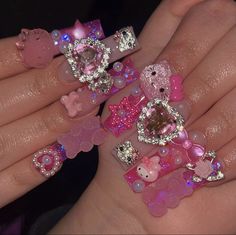 Nail Inspo Gyaru, Chunky Nails, Pink Nails With Gummy Bear Charms, Xl Kawaii Nails, Kawaii Long Acrylic Nails With Charms, Hello Kitty Gyaru Nails, Junk Nails, Hello Nails