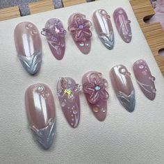 Hello welcome to my shop. I only use high-quality materials to create a luxurious nail press that you can trust to be strong and long-lasting. Hope you can find your favorite nails. My nails will last: Use adhesive sheets (provided with nail kit) for 1-2 days Use nail glue for 2-3 weeks. All nails can be reused multiple times if you take good care of them. If you would like a custom size, please fill out the personalization section under product options. If you're not sure how to measure your na Hand Drawn Nails, Gift Nails, Nail Type, Butterfly Nail, How To Measure Yourself, Nail Glue, Nail Kit, Glue On Nails, Makeup Cosmetics