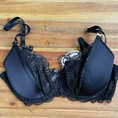 New Sz L Fits 34 C 34 D La Perla Agent Provocateur Victoria Secret Fluer Du Mal Black Full Cup Bra With Adjustable Straps, Elegant Black Bra With Adjustable Straps, Black Padded Cup Bra, Black Underwire Bra With Lace Trim, Black Full Cup Bra With Removable Pads, Black Push-up Bra For Evening, Black Lace Underwire Bra, Black Full Cup Lace Bra, Evening Black Bra With Lace Trim