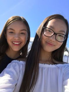 Olivia Rodrigo And Madison Hu, Sophia Carson, Olivia Lyrics, Andi Mack, Olivia Holt, Pretty Star, Old Disney, Girl Inspiration