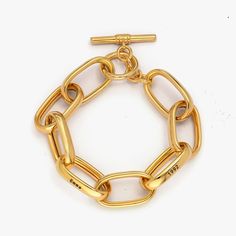 Size Guide  Safety PolicyCare InstructionsBold but never obnoxious, our chunky paperclip bracelet is the right balance between stylish and trendy. It features engravable links so you can create your own Oak & Luna look.Gold Vermeil: Gold vermeil provides that lux look you love at a great price. This piece has a thick layer of 18K gold (up to 5 times more than regular plating) over 925 sterling silver.Customize Me! Customize your bracelet with 1-4 names, up to 10 letters each (first letter is CAP Luna Fashion, Paperclip Bracelet, The Ivy, Engraved Bracelet, Popular Jewelry, Silver Chain Bracelet, Gold Bracelet Chain, Christmas Gift Jewelry, Holiday Jewelry