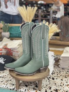 Gorgeous mint green style cowboy boots Ciel gumuza full grain leather Shaft height: 12" Heel: 1 1/2 Snip toe style and easy pull on Leather lining and cushioned footbed White boot stitch shaft embroidery Leather outsole Fits true to size Style Cowboy Boots, Liberty Black Boots, Cooler Gift, Silver Boots, Green Style, White Boots, Purse Strap, Romper Dress, Green Fashion