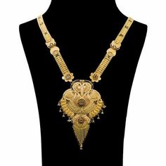 New Necklace Designs, Black Beads Mangalsutra Design, Antique Gold Jewelry Indian, Gold Mangalsutra Designs, Long Gold Earrings, Gold Bridal Jewellery Sets, Antique Bridal Jewelry, Gold Bride Jewelry