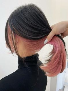 Halo Highlights Hair, Pink Underneath Hair, Pink Peekaboo Hair, Blonde Peekaboo Highlights, Hidden Hair Color, Peekaboo Hair Colors, Underneath Hair Color Ideas, Anna Hair, Underneath Hair Color