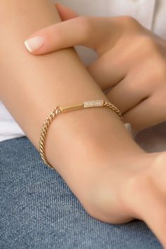 "14k Rose Gold Zircon Stone Design Chain Bracelet / Stylish Bracelet / Chain Bracelet / Handwriting Bracelet / Couples Bracelet / Dainty Gold Bracelet its presence will make a difference on your wrist with its special design. It is suitable for daily use as well as for special occasions. More details; Our product is 6.35 gr in weight and 17 cm in length. There may be +/- 0.15 change in gram information due to production. Your products will be shipped with free shipping UPS express within 1-3 bus Dainty Luxury Chain Bracelet For Anniversary, Luxury Dainty Chain Bracelet For Gift, Delicate Bracelet Gold Bangles, Luxury Dainty Chain Bracelet As Gift, Luxury Dainty Chain Bracelet For Anniversary, Luxury Dainty Chain Bracelet For Wedding, Luxury Delicate Chain Bracelet For Formal Occasions, Luxury Dainty Bracelet For Gift, Cheap Gold Chain Bracelet Gift