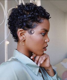 3c Curly Hair, Curly Hair Trends, Short Natural Curly Hair, Curly Pixie Hairstyles, Curly Pixie Haircuts, Natural Hair Cuts, Natural Hair Short Cuts, Short Sassy Hair, Short Curly Haircuts