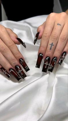 Nails 2024 Long Square, Grunge Nails With Charms, Black Chain Nails, Nails Acrylic Aesthetic Grunge, Emo Wedding Nails, Long Gothic Nails, Long Alt Nails, Goth Long Nails, Dark Nails With Gems