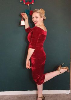 This can come in various colours and fabrics Retro Fitted Christmas Dress, Red Fitted Velvet Dress For Winter, Fitted Red Velvet Winter Dress, Red Pinup Dress For Party, Red Pinup Party Dress, Velvet Goldmine, Red Holiday Dress, Glamour Vintage, Fab Dress